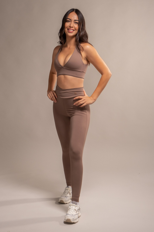 HIGH QUALITY RESTLESS ACTIVEWEAR SET WOMEN |Color:TIERRA
ropa deportiva RESTLESS para mujer bonita de alta calidad ROPA DEPORTIVA COLOMBIA ROPA DEPORTIVA ORGANICA |Color:TIERRA