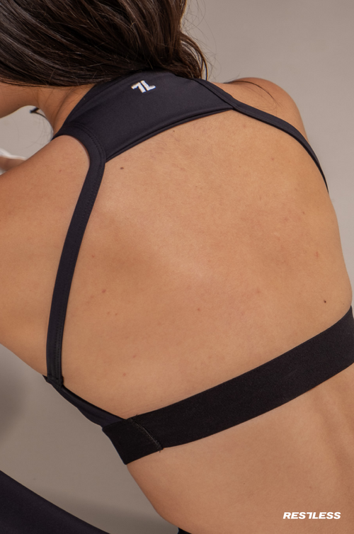 RESTLESS HIGH QUALITY NYLON ACTIVEWEAR SET WOMEN

ropa deportiva RESTLESS para mujer bonita de alta calidad 

NYLON NATURAL FABRICS|Color:BLACK