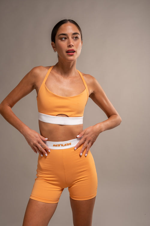 RESTLESS HIGH QUALITY NYLON ACTIVEWEAR SET WOMEN

ropa deportiva RESTLESS para mujer bonita de alta calidad 

NYLON NATURAL FABRICS|Color:JOY